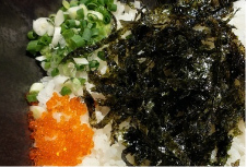 三餐太单调？一勺拌饭海苔解锁美味简餐
